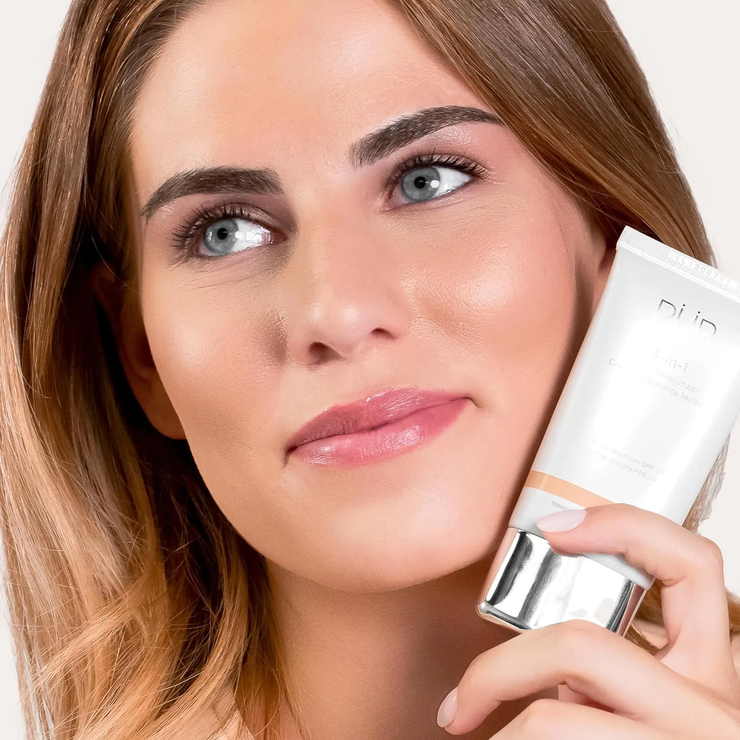 4-in-1 Tinted Moisturizer With SPF 20 - Hydrating Face Moisturizer, Primer, & Foundation With Shea Butter, Aloe Vera & Vitamin B3 - Vegan Friendly - Free of Paraben, Gluten & BPA