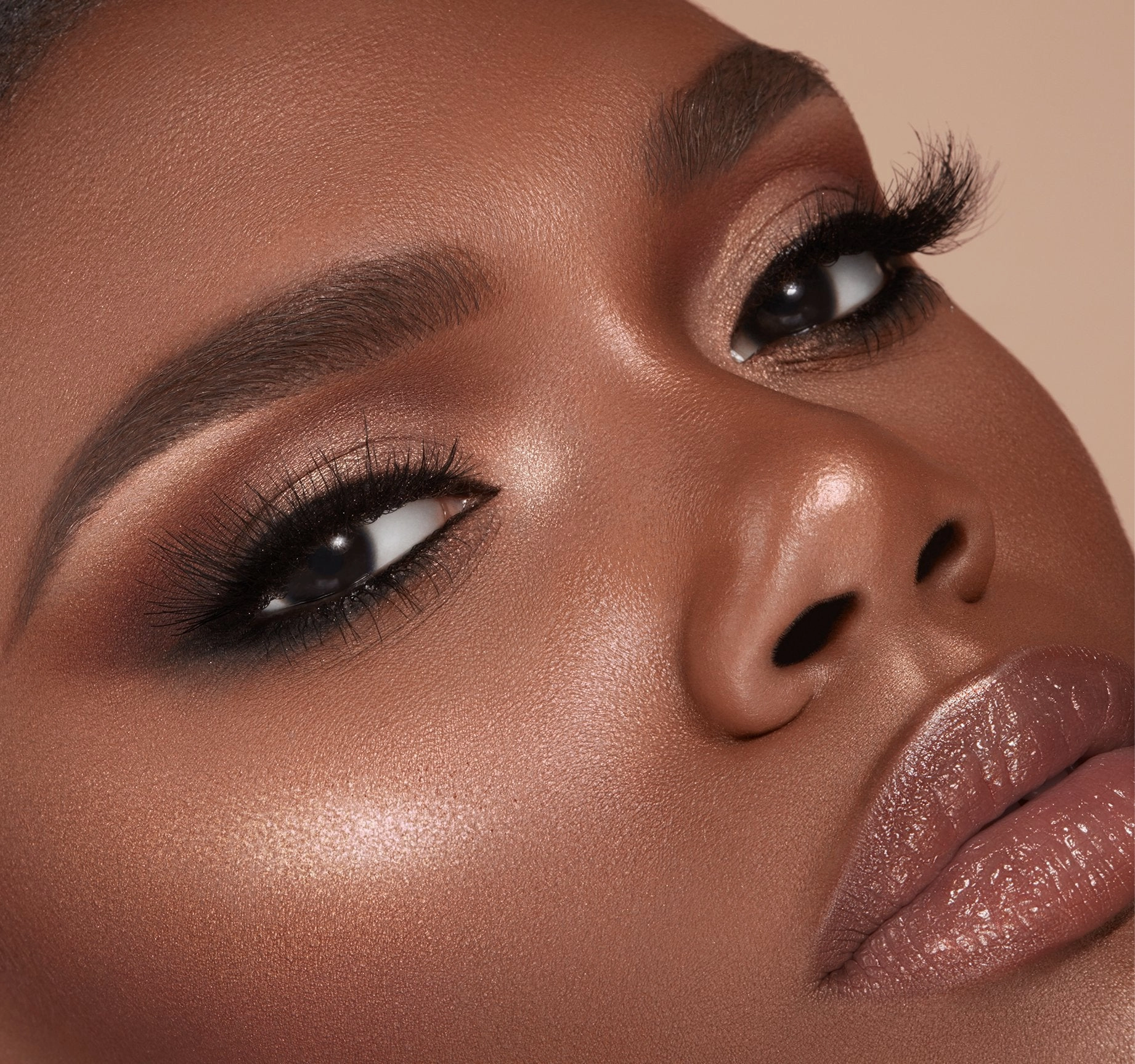 BEAMING LIGHT LOOSE HIGHLIGHTER - AMPED
