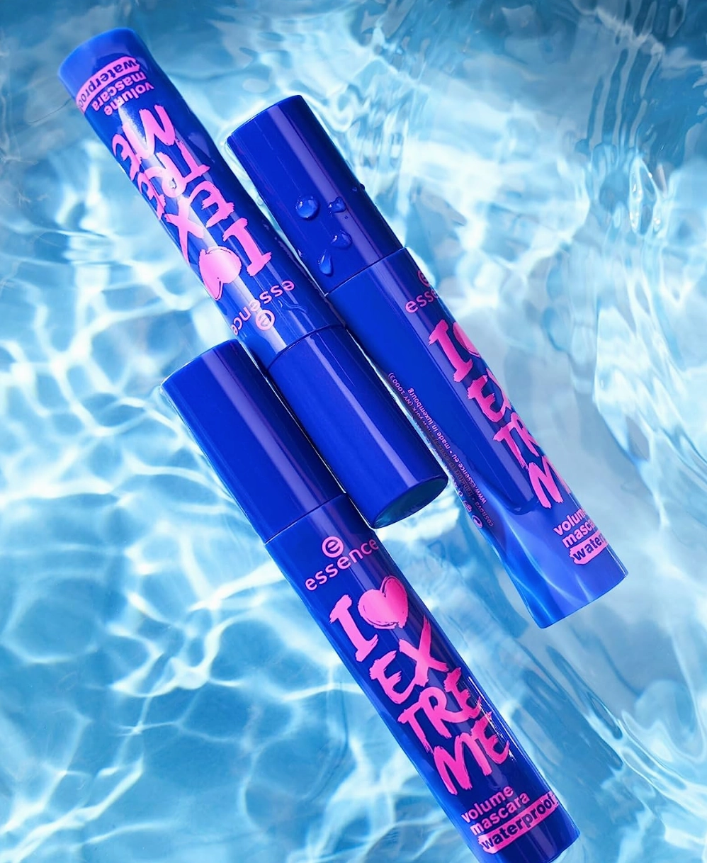 essence | I Love Extreme Volume Mascara Waterproof | Paraben Free | Cruelty Free | Black (Pack of 1, Waterproof)