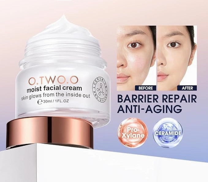 O.TWO.O LUXURIOUS MOISTURIZING FASE BASE
