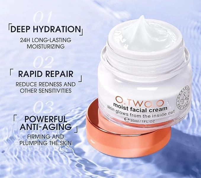 O.TWO.O LUXURIOUS MOISTURIZING FASE BASE